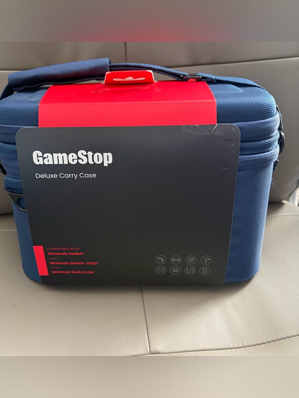 BNWT GAMESTOP DELUXE CARRY CASE FOR NINTENDO SWITCH - NAVY BLUE